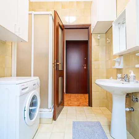 Valentino Daire Torino